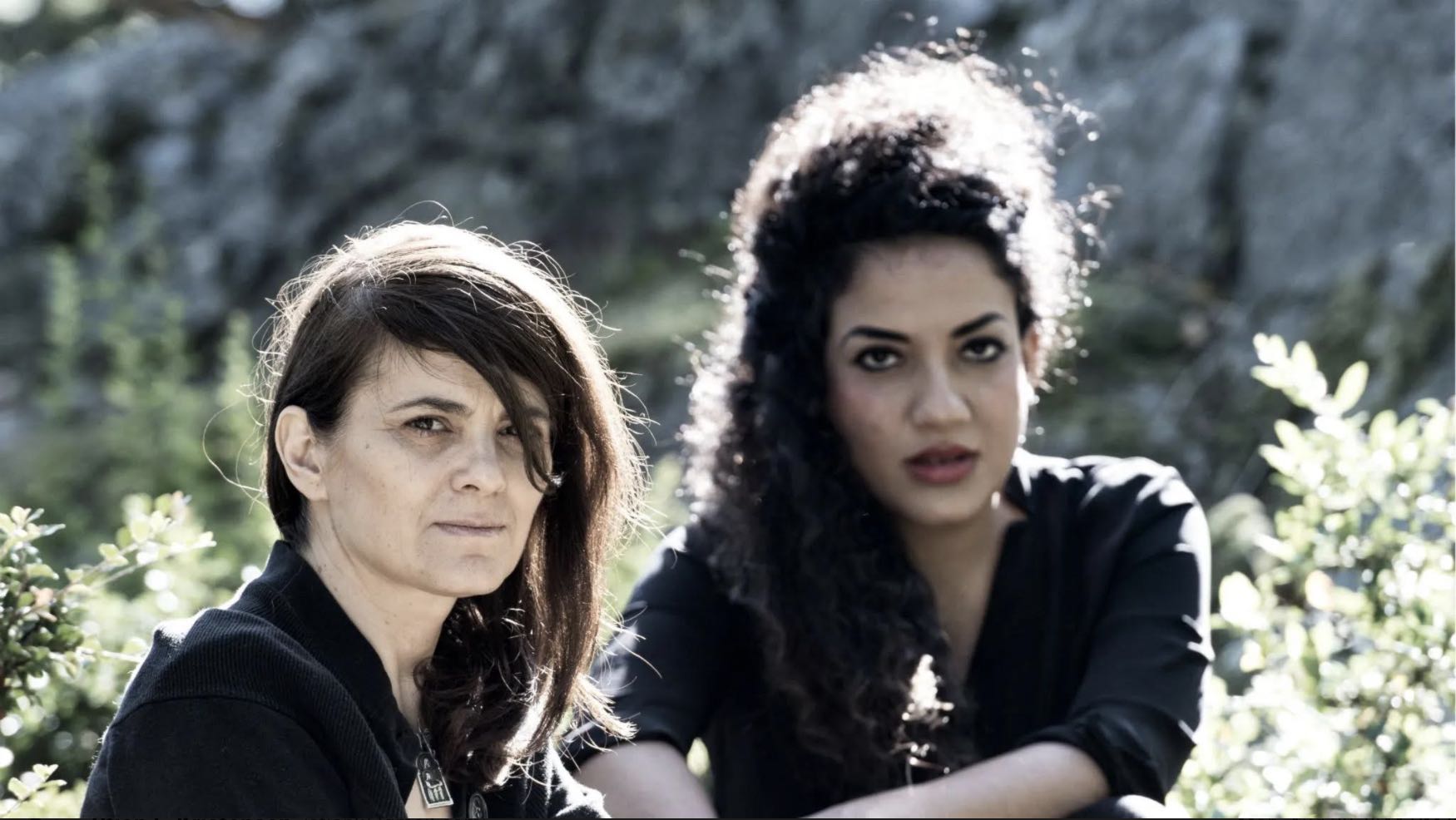 Gjesteredaktør Svetlana Cârstean og Athena Farrokhzad